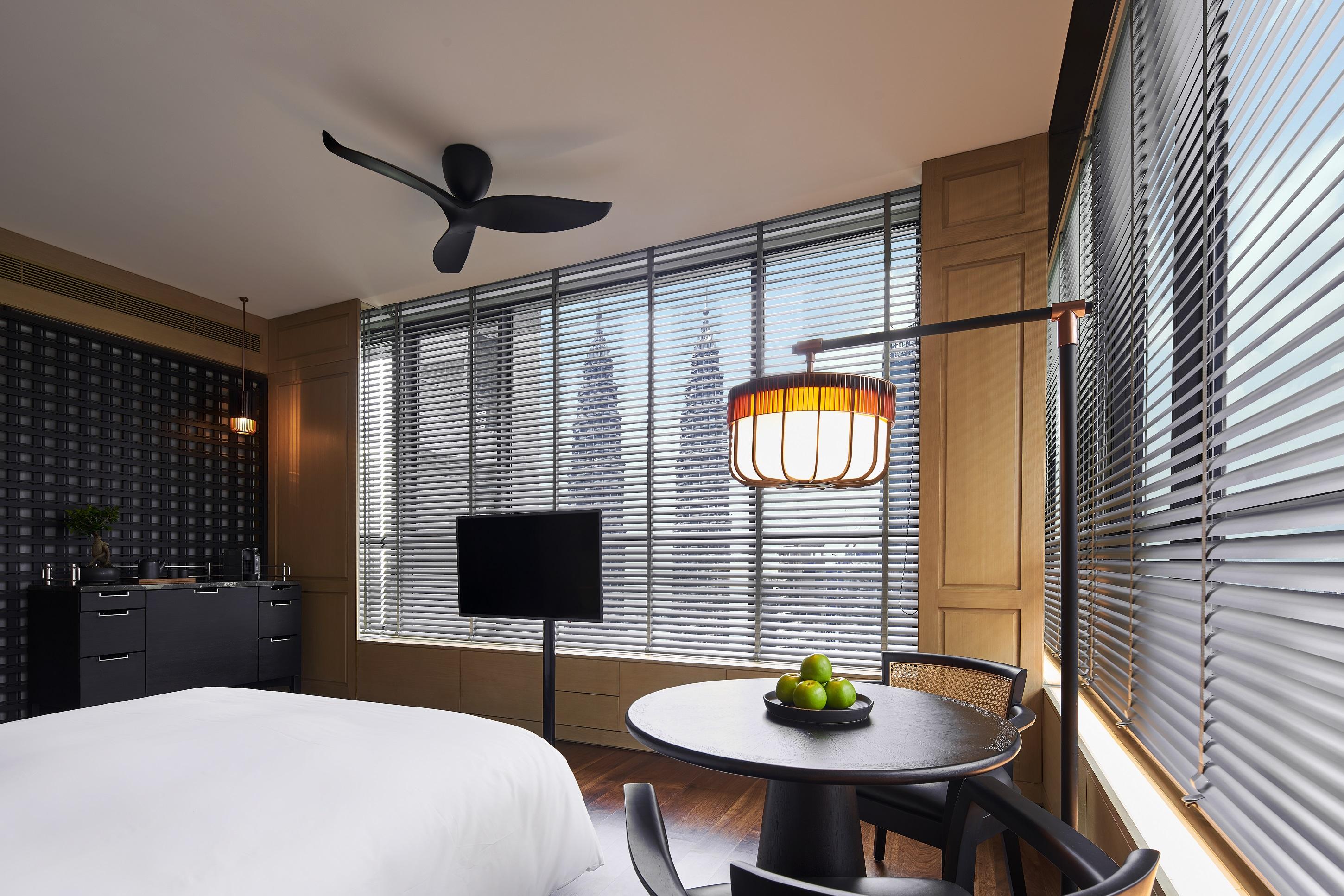 The Ruma Hotel And Residences Kuala Lumpur Kültér fotó A modern fan with a light kit