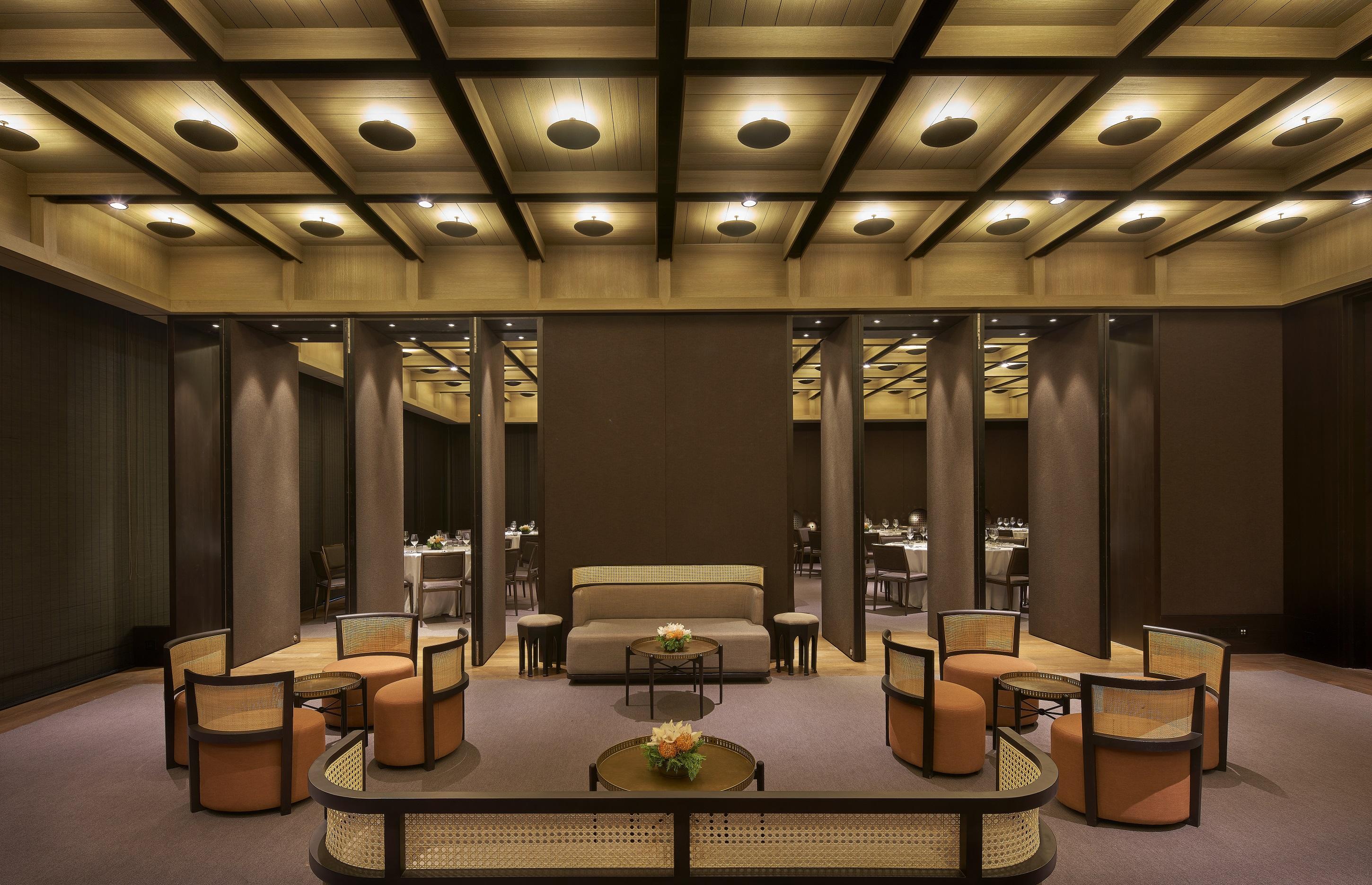 The Ruma Hotel And Residences Kuala Lumpur Kültér fotó The interior of the restaurant
