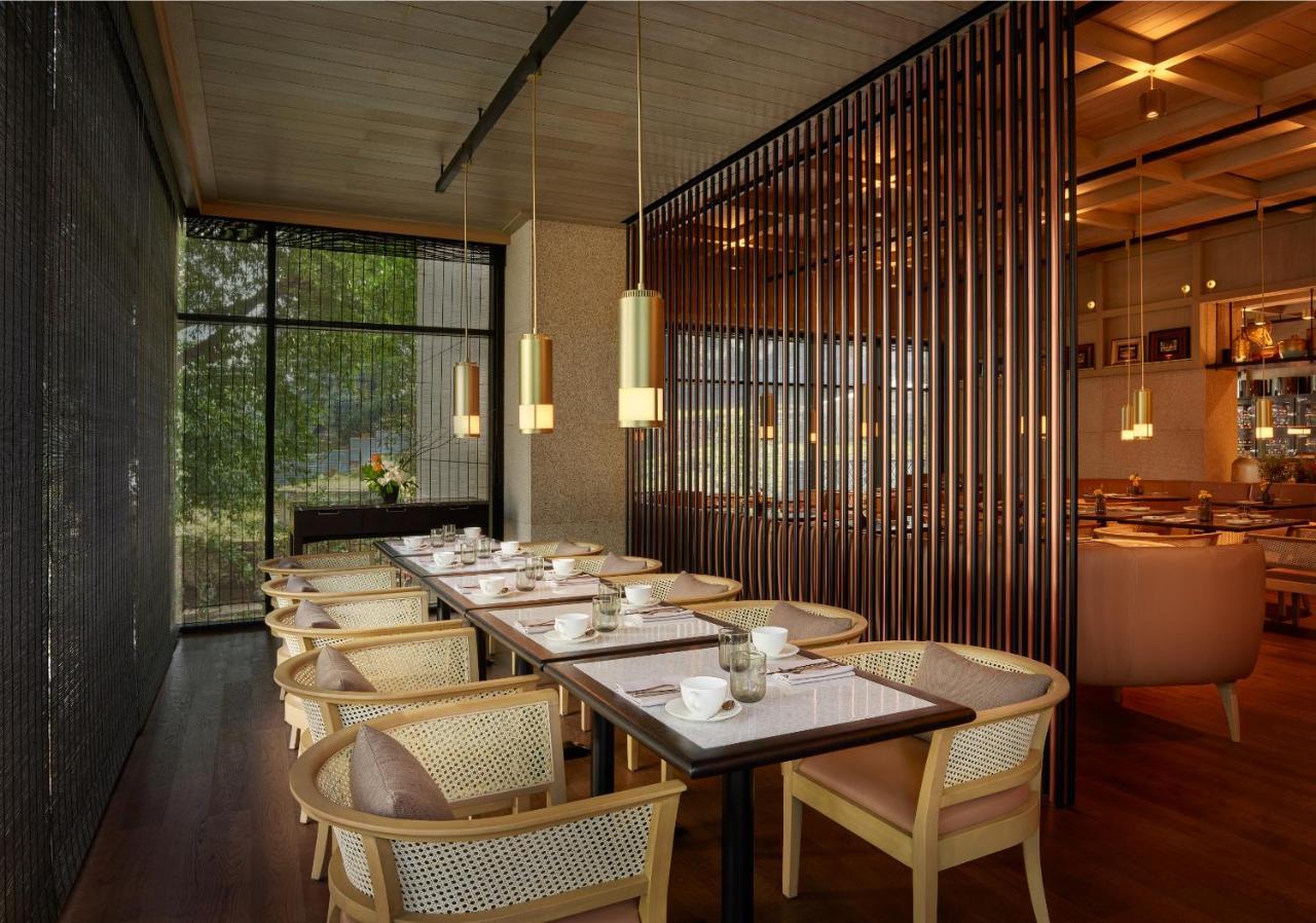 The Ruma Hotel And Residences Kuala Lumpur Kültér fotó Interior of the restaurant